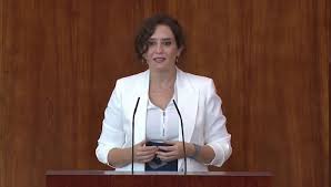 Isabel díaz ayuso podrá gobernar en solitario la comunidad de madrid tras un resultado histórico en las elecciones de madrid. Isabel Diaz Ayuso Dice Que El Modo De Vida De Los Inmigrantes Ha Facilitado Los Contagios