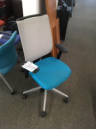 Used Steelcase Task Chair In 2020 Furniture Office Furniture Chair