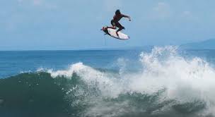How he has spend his money? Italo Ferreira Just Made A Perfect Albeit Derivative Edit From The Maldives Surfline