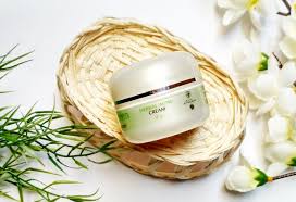 Jan 29, 2016 · review naavagreen jumat, 29 januari 2016 hi, guys! Review Naavagreen Herbal Acne Cream A Girl Thoughts Lifestyle And Beauty Blog By Hanifa Setiatmadji