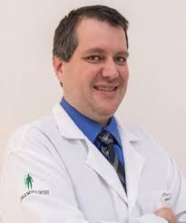 Dr. Daniel Ditzel Santos opiniões