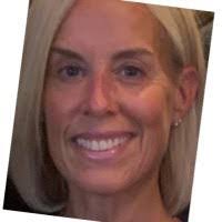 Leslie Ventresca's Instagram, Twitter & Facebook