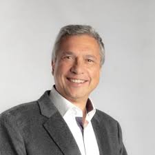 Renunció Carlos Upegui, presidente del Banco Popular, entidad financiera  del Grupo Aval