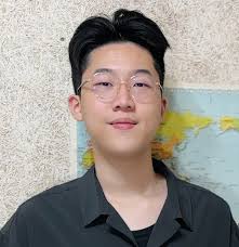 CHEN XING-CHI (piano), Hi everyone! My name is XING CHI CHEN. I’m from  Taiwan, and my major is piano🎹. I started learning piano when I was 9, and  over the years, I’ve also learned to play a Chinese ...