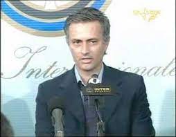 Il tecnico sarà obbligato a sottoporsi a 5 giorni di quarantena a partire dalla giornata di domani. 1 4 Presentazione Jose Mourinho Inter Youtube