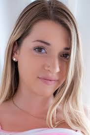 Jenna Ashley's Instagram, Twitter & Facebook