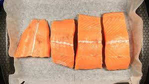 Ikan ini hidup di samudra atlantik dan samudra pasifik. Salmon Dalam Sos Krim Mengikut Langkah Demi Langkah Resipi Dengan Gambar