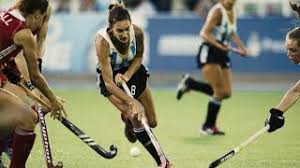 She could turn this way, and that way with the ball in close control, with lightning speed that likened her to the football legend diego maradona, who also hailed from argentina. Meet Luciana Aymar Las Leonas Argentina Youtube