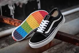 Black And Rainbow Vans Vans Old Skool Rainbow At The End Of The Classic Black And White Strip Of Purple Anti Counterfeit Labels Can Scan Dt Steel Stamp Model Zapatillas Zapatos Ropa