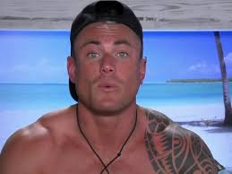 Tom appears to keep largely out of the limelight now, but posts regularly on his instagram. Love Island S Tom Powell Says Pressure To Look Good Has Driven Him To Inject Steroids Mirror Online