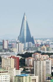Im norden grenzt nordkorea an china und russland und im süden an südkorea. 42 Nordkorea Ideen Nordkorea Ungewohnliche Gebaude Eric Lafforgue