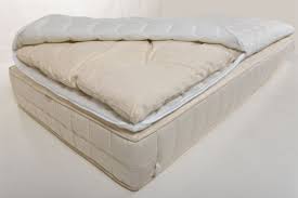 Nachteile kann der matratzen topper kaum aufweisen, außer, dass er weiche matratzen nicht fester machen kann und dass bei dünnen bezügen probleme bei der belüftung auftauchen können. Matratzentopper Aus Hanf Wolle Oder Baumwolle Die Bezuge Sind Abnehmbar Die Topper Haben Eine Starke Von Ca 6cm Matratze Matratzenauflage Matratzen Topper