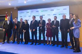 Zeyd carey hot appearance, demeanor and service all well