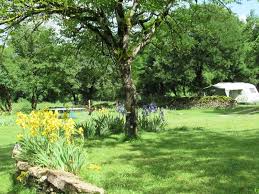 Chez ferm'accueil, campez dans un cadre reposant entouré des animaux de la ferme. Aire Naturelle De Camping Ferme Estay A Rocamadour Home Facebook