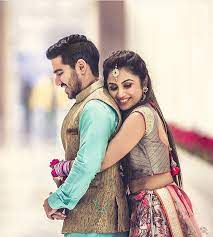 Pin By 916352362896 On Poses Wedding Couple Poses Photography Wedding Photoshoot Poses Wedding Photos Poses