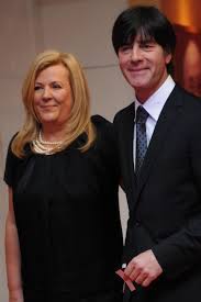 Jogi und seine frau daniela löw vor 20 jahren. Joachim Low Starportrat News Bilder Gala De