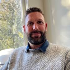 Really great post by Kelly Stonelake. It really is important to move away  from the harmful digital platforms to the emerging more democratic ones.  Like Kelly, I deleted my Facebook and Instagram… |