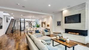 Insanely Lavish Airbnb Homes You Can Only Rent In Chicago With Images Luxury Homes Renting A House Living Room Goals