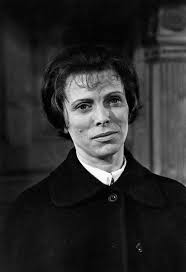 THE OMEN (1976) Director Richard Donner (Superman) knew what he was doing  when he assembled this cast... besides Peck & Remick, you have David  Warner, Patrick Troughton, Leo McKern & the brilliant