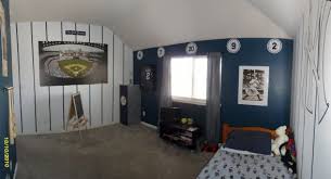 See more ideas about ny yankees, yankees, new york yankees. Yankees Bedroom Having Moved From Ny To Dallas My Son Is A Big Yankees Fan So We Set Out To Give Him A Yankees Room Yankee Bedroom Yankee Room Bedroom Decor