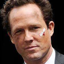 EMILY Review: A Turbulent Soul Creates a Gothic Masterpiece