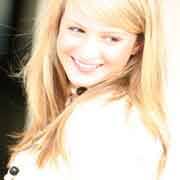 Chelsea Lena to Play Bluebird Cafe in Nashville