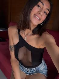 Coucou, comment tu es belle toi, hallucinant