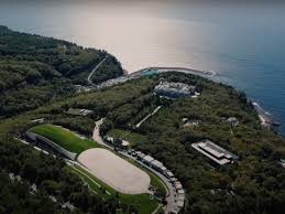 Video of the tanhaus and the house area on request. Video Claims To Show Putin S Secret 1 4 Billion Palace On Black Sea