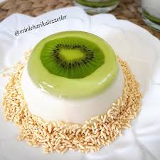 Hurrem Gozu Tatlisi Mutlu Aksamlaar Benim Meshuuur Hurrem Gozu Tatlimi Hala Duymayan Gormeyen Bilmeyen Var Mi Acaba Desserts Food Birthday Cake