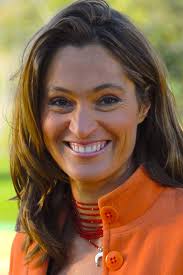 Saba Douglas-Hamilton : sa biographie, filmographie, et quelques photos