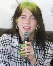 OMG WOW THAT BREATHING FACE AND THAT SEXY GRIN PERFECTION 🤗🔥🔥🔥