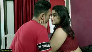 Indian Big Boobs Bhabhi Fucking video! Husband dont Know - XNXX.COM