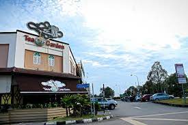 The township has a population of over 60,000 with over 10,000 houses. Bukit Indah Outlet æ–°å±±tea Garden Restaurantçš„å›¾ç‰‡ Tripadvisor
