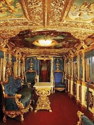 Steampunk Tendencies Steampunktendencies Train Car Of King Ludwig Ii Chateau De Neuschwanstein Vieux Trains Le Manoir