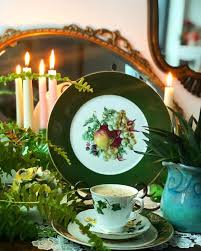 Royal Antique London Pe Instagram Guzel Bir Haziran Aksamindan Bir Orhan Veli Kanik Siiri Ile Kimil In 2020 Table Decorations Home Decor Decor