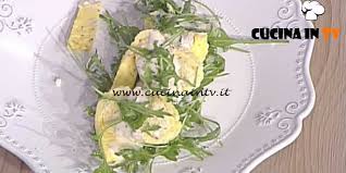 Diventa appetitoso e saziante piatto unico. Prova Del Cuoco Rotolo Di Frittata Con Pollo Caprino E Patate Ricetta Giunta Cucina In Tv