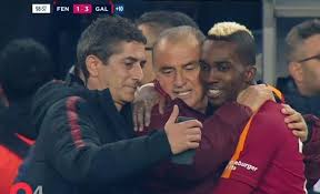 Galatasaray teknik direktörü fatih terim, fenerbahçe maçına kadar oynanacak 4 maçı da kazanıp kadıköy'e gitmenin planlarını yapıyor. Serroo On Twitter Fatih Terim Ve Onyekuru Kadikoy Hatirasi Fbvgs