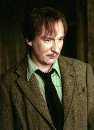 Lupin makes his first appearance in harry potter and the prisoner of azkaban. Pin On Harry Potter