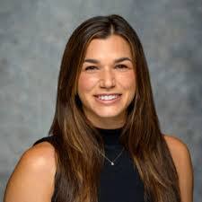 Lauri Hubbard's Instagram, Twitter & Facebook