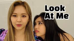 ⁞ like or reblog if you save it. Everglow Aisha Loves The Members Too Much Youtube