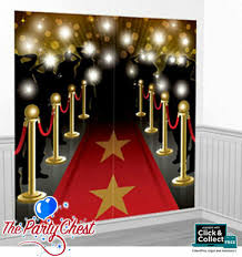 Red party themes are a fun and easy way to style up a party quickly and easily with the wow factor! Hollywood Red Carpet Photo Scene Setter Photo Backdrop New Year Party Decoration 5 65 Picclick Uk
