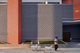 Dec 26, 2018 · 1.fasad rumah minimalis dengan kantilever. Eksplorasi Desain Bangunan Dengan Roster Beton