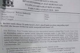 Dalam menggunakan sepeda motor, kita dituntut untuk mematuhi peraturan agar bisa berkendara dengan aman dan tertib serta untuk teori, kita akan dihadapkan dengan berbagai materi soal ujian sim c terbaru yang biasanya berisikan tentang pasal dalam hal berkendara. Beredar Di Whatsapp Nama Atta Halilintar Jadi Soal Ujian Anak Sd Dinas Pendidikan Tidak Relevan Halaman All Surya Malang