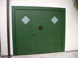 Porta basculante con funzionamento a contrappesi. Portoni Garage Basculanti A Verona Ferrara Padova E Rovigo