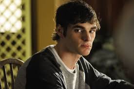 RJ Mitte death claim circulates online; confirmation pending