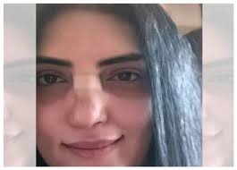 انتقدت الفنانة حورية فرغلي المخرج خالد يوسف، على خلفية مشهد خلع الملابس الشهير، الذي جسدته في فيلم كلمني شكرا. Ù„ÙŠØ³Øª Ø§Ù„Ø£Ø®ÙŠØ±Ø© ØªÙØ§ØµÙŠÙ„ Ø§Ù„Ø¹Ù…Ù„ÙŠØ© Ø§Ù„Ø«Ø§Ù„Ø«Ø© Ù„Ø­ÙˆØ±ÙŠØ© ÙØ±ØºÙ„ÙŠ ÙÙŠ Ø£Ù†ÙÙ‡Ø§ Ø®Ø¨Ø± ÙÙŠ Ø§Ù„ÙÙ†