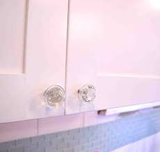 Simple kitchen cabinet design ideas. Glass Cabinet Knobs
