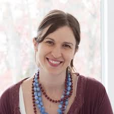 Elizabeth Hatchett's Instagram, Twitter & Facebook