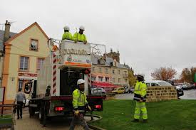 Video L Installation Des Illuminations De Noel Deja Bien Avancee A Argentan Le Journal De L Orne