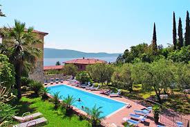 Hotel Livia Gargnano Lake Garda Gardalake Com Lake Garda Hotel Garda